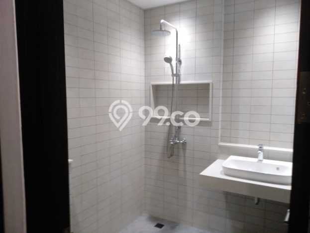 Rumah Nyaman 4 KT Luas Tanah 187m² di BSD City, Tangerang Rumah Nyaman 4 KT Luas Tanah 187m² di BSD City, Tangerang