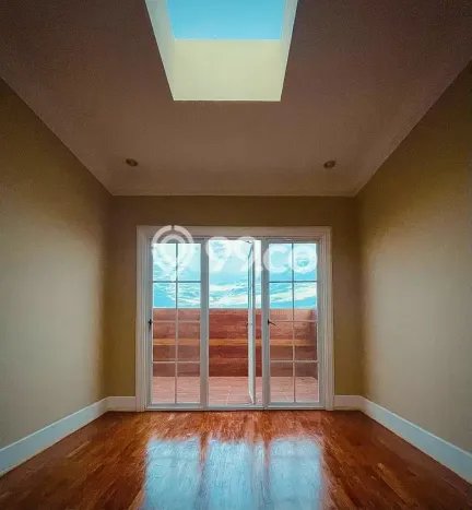 Rumah Mewah LB 405m2 Siap Huni Desain Elegan di BSD City, Tangerang Rumah Mewah LB 405m2 Siap Huni Desain Elegan di BSD City, Tangerang