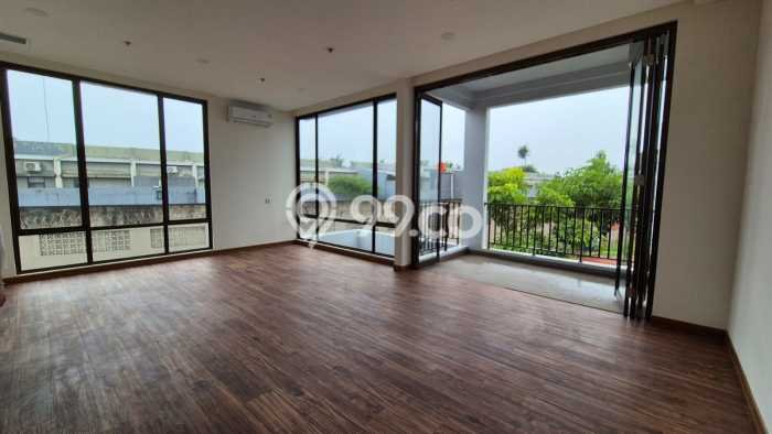 For Sale Rumah Mewah Exclusive di Pagedangan, Tangerang For Sale Rumah Mewah Exclusive di Pagedangan, Tangerang