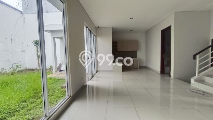 GOOD DEAL! Rumah di BSD City, 3 KM, Siap Huni, Luas 180m² Bangunan 125m² GOOD DEAL! Rumah di BSD City, 3 KM, Siap Huni, Luas 180m² Bangunan 125m²