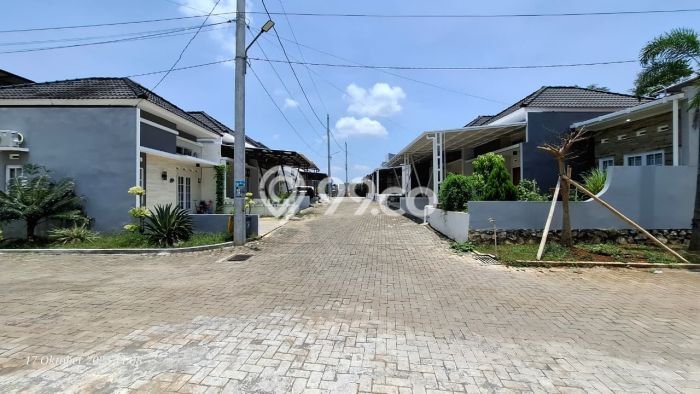 Dijual Cepat Rumah Favorit Siap Huni LB 40m2 di Banyumanik, Semarang Dijual Cepat Rumah Favorit Siap Huni LB 40m2 di Banyumanik, Semarang