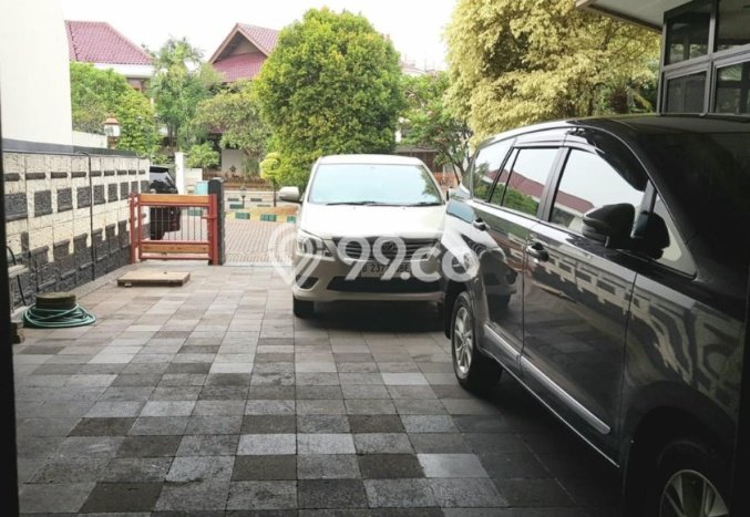 BEST DEAL! Rumah di Kelapa Gading, 5 KT, Akses Mudah Fasilitas Umum, LT 688m² Bangunan 612m² BEST DEAL! Rumah di Kelapa Gading, 5 KT, Akses Mudah Fasilitas Umum, LT 688m² Bangunan 612m²