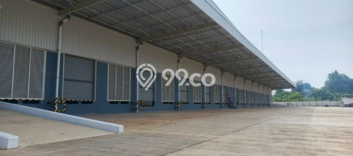 Unit Gudang Disewakan di Narogong di Area Ramai & Strategis Unit Gudang Disewakan di Narogong di Area Ramai & Strategis