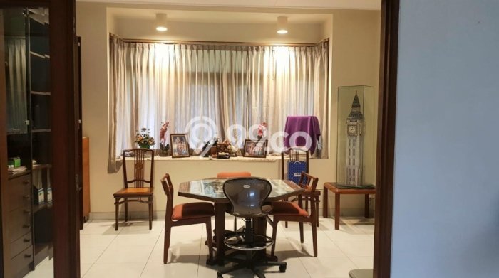 BEST DEAL! Rumah di Kelapa Gading, 5 KT, Akses Mudah Fasilitas Umum, LT 688m² Bangunan 612m² BEST DEAL! Rumah di Kelapa Gading, 5 KT, Akses Mudah Fasilitas Umum, LT 688m² Bangunan 612m²
