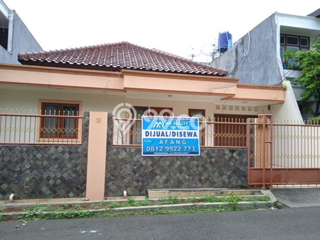 For Sale! Luxury House LT 264m2 Desain Modern di Kemanggisan For Sale! Luxury House LT 264m2 Desain Modern di Kemanggisan
