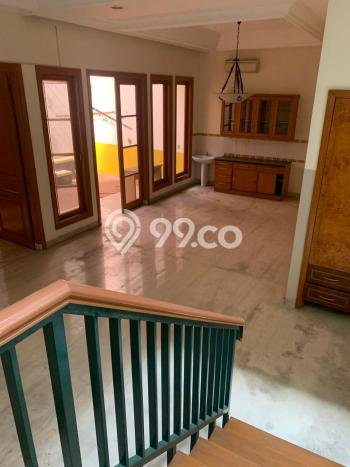 Rumah Luxury Modern Tanpa Renovasi di Pluit Jakarta Utara Rumah Luxury Modern Tanpa Renovasi di Pluit Jakarta Utara