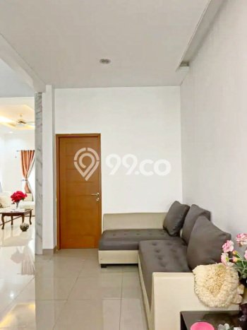 Rumah Elit Modern Tanpa Renovasi di Rawamangun Jakarta Timur Rumah Elit Modern Tanpa Renovasi di Rawamangun Jakarta Timur