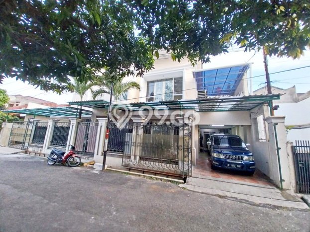 Hunian Mewah LB 210m2 Siap Pakai Desain Elegan di Rawamangun, Jakarta Timur Hunian Mewah LB 210m2 Siap Pakai Desain Elegan di Rawamangun, Jakarta Timur