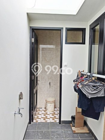 Hunian Mewah LB 220m2 Siap Huni Desain Elegan di Rawamangun, Jakarta Timur Hunian Mewah LB 220m2 Siap Huni Desain Elegan di Rawamangun, Jakarta Timur