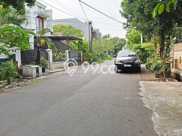 Rumah Elit Modern Tanpa Renovasi di Rawamangun Jakarta Timur Rumah Elit Modern Tanpa Renovasi di Rawamangun Jakarta Timur