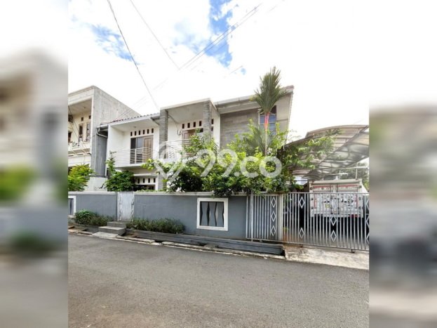 Hunian Mewah LB 260m2 Siap Pakai Desain Elegan di Rawamangun, Jakarta Timur Hunian Mewah LB 260m2 Siap Pakai Desain Elegan di Rawamangun, Jakarta Timur