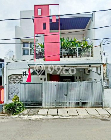 Jual Rumah Luas Elegan Dengan View Eksklusif di Rawamangun, Jakarta Timur Jual Rumah Luas Elegan Dengan View Eksklusif di Rawamangun, Jakarta Timur