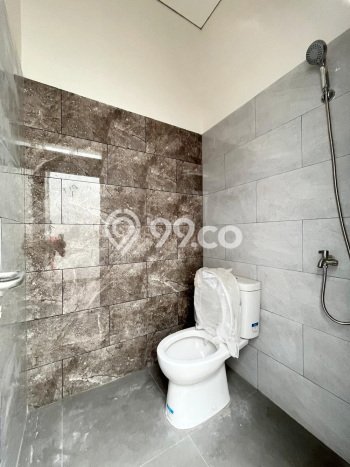 For Sale! Luxury House LT 86m2 Desain Modern di Rawamangun For Sale! Luxury House LT 86m2 Desain Modern di Rawamangun