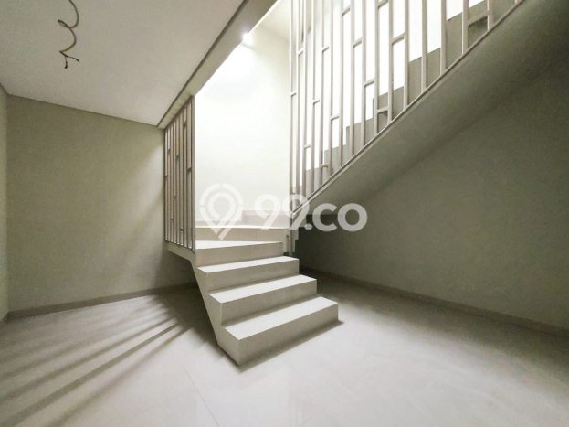 Rumah Luxury Modern Tanpa Renovasi di Ampera Jakarta Selatan Rumah Luxury Modern Tanpa Renovasi di Ampera Jakarta Selatan