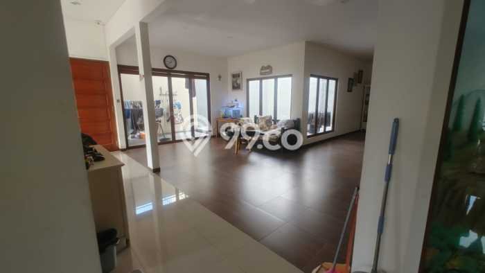For Sale! Premium House LT 367m2 Desain Modern di BSD For Sale! Premium House LT 367m2 Desain Modern di BSD