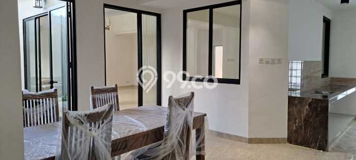 For Sale! Luxury House LT 240m2 Desain Elegan di BSD Puspita Loka For Sale! Luxury House LT 240m2 Desain Elegan di BSD Puspita Loka