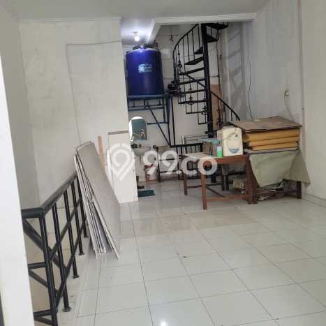 LOKASI STRATEGIS! Ruko Kawasan Serpong Utara, Luas 90m2m², Area Berkembang, Siap Operasional LOKASI STRATEGIS! Ruko Kawasan Serpong Utara, Luas 90m2m², Area Berkembang, Siap Operasional