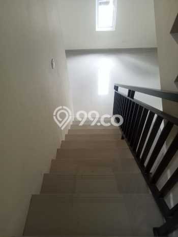 Dijual Rumah Minimalis Bagus Punya 5 KT di Serpong Utara Tangerang Selatan SHM Dijual Rumah Minimalis Bagus Punya 5 KT di Serpong Utara Tangerang Selatan SHM