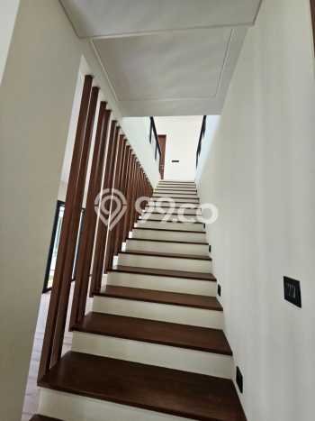 Hunian Mewah LB 460m2 Siap Pakai Desain Elegan di BSD Foresta, Tangerang Hunian Mewah LB 460m2 Siap Pakai Desain Elegan di BSD Foresta, Tangerang