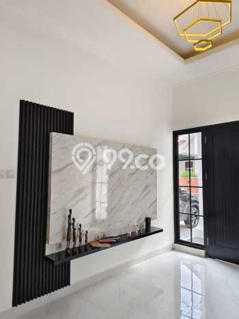 Jual Rumah Eksklusif 3 KT di BSD Griya Loka, Tangerang Jual Rumah Eksklusif 3 KT di BSD Griya Loka, Tangerang