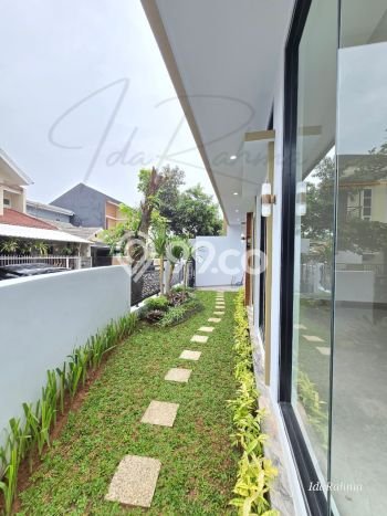 For Sale! Luxury House LT 218m2 Desain Elegan di BSD City For Sale! Luxury House LT 218m2 Desain Elegan di BSD City