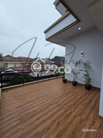 For Sale! Luxury House LT 218m2 Desain Elegan di BSD City For Sale! Luxury House LT 218m2 Desain Elegan di BSD City