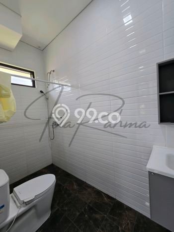 Rumah Luxury Modern Tanpa Renovasi di BSD City Tangerang Rumah Luxury Modern Tanpa Renovasi di BSD City Tangerang