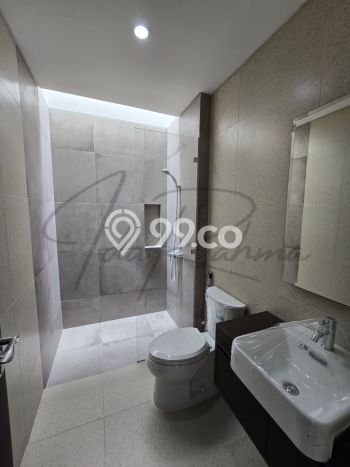 Jual Rumah Luas Elegan Dengan View Eksklusif di BSD City, Tangerang Jual Rumah Luas Elegan Dengan View Eksklusif di BSD City, Tangerang