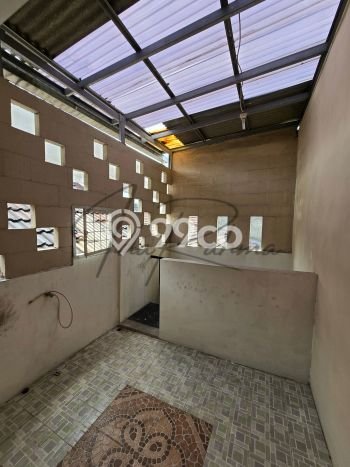 For Sale Rumah 3 Kamar Lokasi Strategis Nyaman dan Strategis di BSD For Sale Rumah 3 Kamar Lokasi Strategis Nyaman dan Strategis di BSD