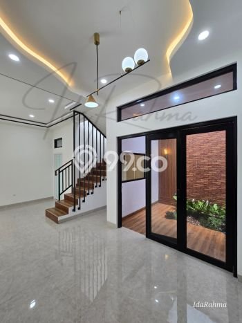 For Sale! Luxury House LT 218m2 Desain Elegan di BSD City For Sale! Luxury House LT 218m2 Desain Elegan di BSD City