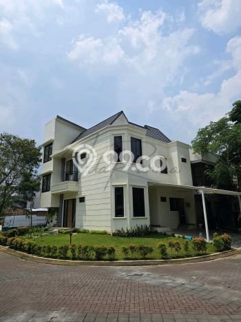 Rumah Luxury Modern Tanpa Renovasi di BSD City Tangerang Rumah Luxury Modern Tanpa Renovasi di BSD City Tangerang