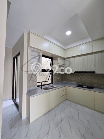 Dijual Hunian Rumah Nyaman 3 Kamar di BSD Kencana Loka, Tangerang Dijual Hunian Rumah Nyaman 3 Kamar di BSD Kencana Loka, Tangerang