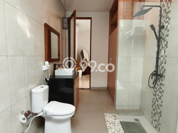 Hunian Terbaik! Vila Kawasan , Luas 200m2m², Area Nyaman dan aman Hunian Terbaik! Vila Kawasan , Luas 200m2m², Area Nyaman dan aman