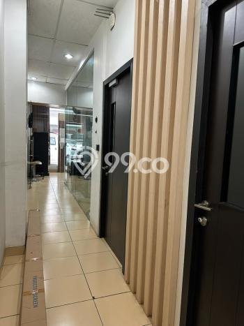 Lokasi Strategis! Dijual Ruko Bisnis di Kebon Jeruk, Jakarta Barat Kondisi Baik Lokasi Strategis! Dijual Ruko Bisnis di Kebon Jeruk, Jakarta Barat Kondisi Baik