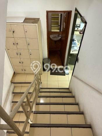 Lokasi Strategis! Dijual Ruko Bisnis di Kebon Jeruk, Jakarta Barat Kondisi Baik Lokasi Strategis! Dijual Ruko Bisnis di Kebon Jeruk, Jakarta Barat Kondisi Baik