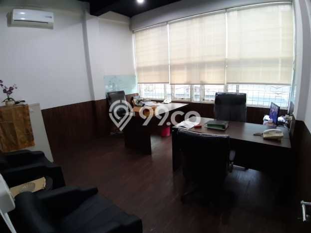 Ruko Dijual di Prime Area Jakarta Barat Luas 270m2 Ruko Dijual di Prime Area Jakarta Barat Luas 270m2