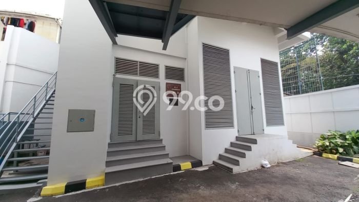 Untuk Dijual! Kantor di Sudirman Jakarta Selatan LT 2626m2 / LB 7600m2 Kawasan Strategis Untuk Dijual! Kantor di Sudirman Jakarta Selatan LT 2626m2 / LB 7600m2 Kawasan Strategis