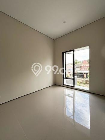 Rumah Strategis Modern Lb 79m2 di Ciputat, Tangerang Selatan Rumah Strategis Modern Lb 79m2 di Ciputat, Tangerang Selatan