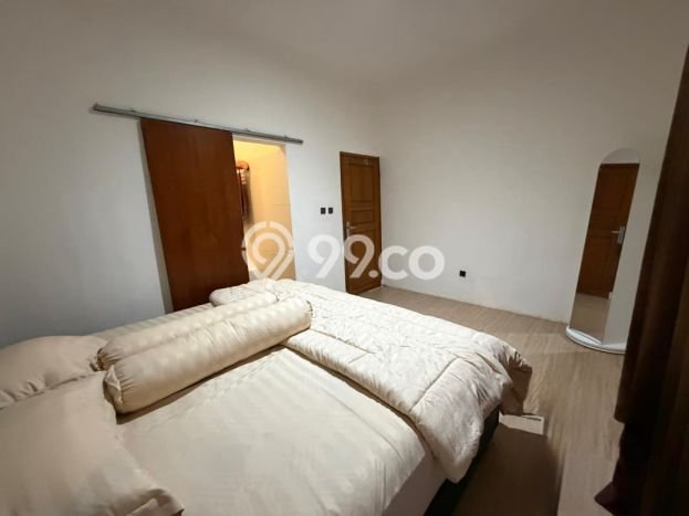 Jual Rumah Luas Elegan Dengan View Cantik di Sektor 9-Bintaro, Tangerang Selatan Jual Rumah Luas Elegan Dengan View Cantik di Sektor 9-Bintaro, Tangerang Selatan