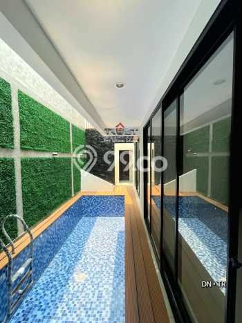 Ready to Use! Premium House LT 180m2 Desain Modern di Sektor 9-Bintaro Ready to Use! Premium House LT 180m2 Desain Modern di Sektor 9-Bintaro