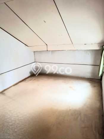 Rumah Luas Asri 4 KT Siap Pakai di Sektor 2 - Bintaro Jakarta Selatan Rumah Luas Asri 4 KT Siap Pakai di Sektor 2 - Bintaro Jakarta Selatan