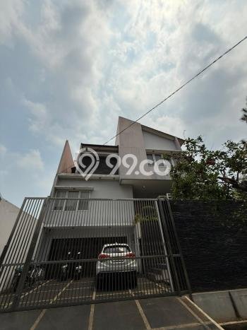 Rumah Luxury Modern Tanpa Renovasi di Duta Garden Jakarta Barat Rumah Luxury Modern Tanpa Renovasi di Duta Garden Jakarta Barat