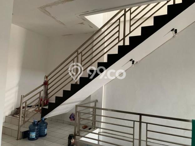 Ruko Dijual di Jakarta Barat LT 175m2 & LB 112m2 Lokasi Terbaik! Ruko Dijual di Jakarta Barat LT 175m2 & LB 112m2 Lokasi Terbaik!