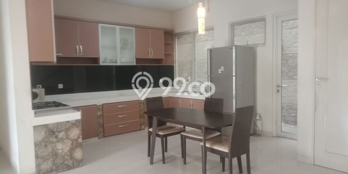 Rumah di Alam Sutera, Dekat Fasilitas, 3 KT, LT 128m² Bangunan 90m² Rumah di Alam Sutera, Dekat Fasilitas, 3 KT, LT 128m² Bangunan 90m²