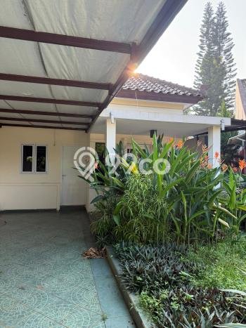 Rumah Strategis dengan 4 Kamar Tidur di Lokasi , Tangerang Selatan Rumah Strategis dengan 4 Kamar Tidur di Lokasi , Tangerang Selatan