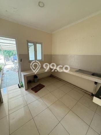 Rumah Strategis dengan 4 Kamar Tidur di Lokasi , Tangerang Selatan Rumah Strategis dengan 4 Kamar Tidur di Lokasi , Tangerang Selatan