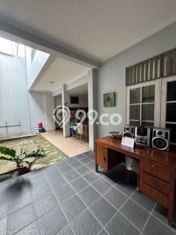 Rumah Mewah LB 225m2 Siap Pakai Desain Elegan di Sektor 1 - Bintaro, Jakarta Selatan Rumah Mewah LB 225m2 Siap Pakai Desain Elegan di Sektor 1 - Bintaro, Jakarta Selatan