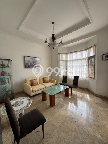Rumah Mewah LB 225m2 Siap Pakai Desain Elegan di Sektor 1 - Bintaro, Jakarta Selatan Rumah Mewah LB 225m2 Siap Pakai Desain Elegan di Sektor 1 - Bintaro, Jakarta Selatan