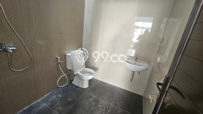 Jual Rumah Eksklusif 3 KT di Alam Sutera, Tangerang Jual Rumah Eksklusif 3 KT di Alam Sutera, Tangerang