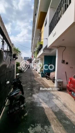 Rumah Strategis Minimalis Lb 75m2 di Cempaka Putih, Jakarta Pusat Rumah Strategis Minimalis Lb 75m2 di Cempaka Putih, Jakarta Pusat